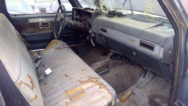 1986 GMC Jimmy — vehicle photo 8
