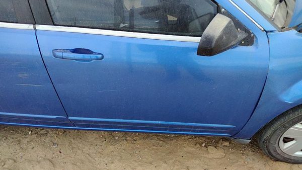 2008 Dodge Avenger Front Door RH Blue Pbd — photo 2