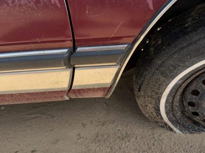 85-90 Buick Park Ave Passenger Right Moulding From Fender Oem Trim Strip