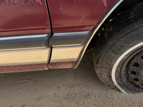 85-90 Buick Park Ave Passenger Right Moulding From Fender Oem Trim Strip — photo 1