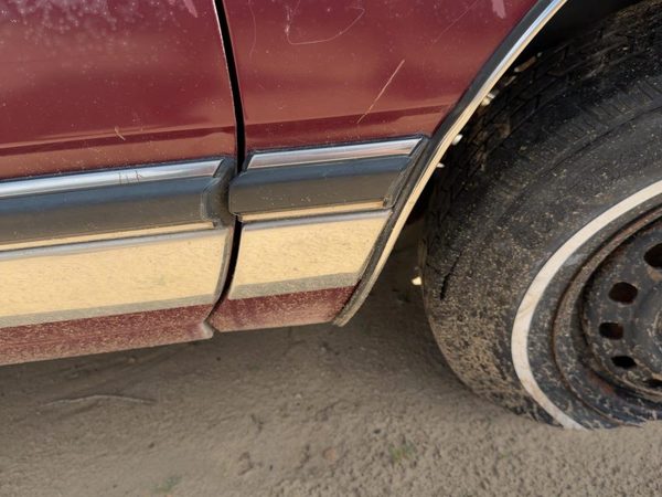 85-90 Buick Park Ave Passenger Right Moulding From Fender Oem Trim Strip — photo 2