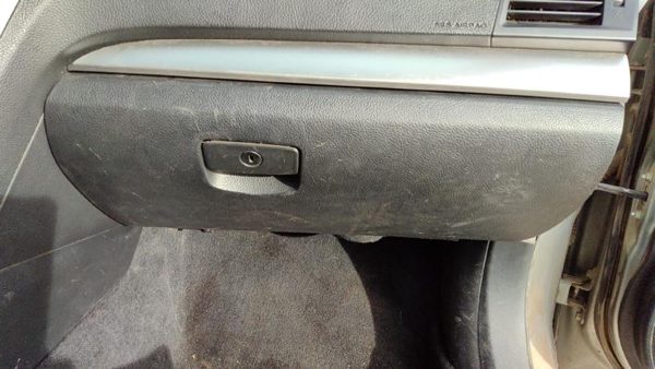 2010-2014 Subaru Legacy Outback Glove Box Assembly Complete Door With Latch Oem — photo 2