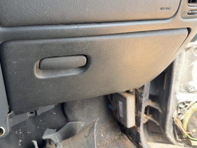 01 Chevy S10 Blazer Glove Box Assembly Complete Door With Latch Oem Graphite 122