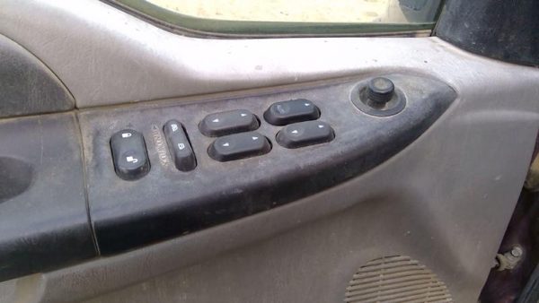 2006 Ford F350 Sd Pickup Door Switch Front Super Duty — photo 1