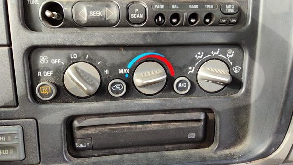 96-99 Chevy Suburban Temperature Control Module In Dash Heater Ac Head Unit Oem — photo 2