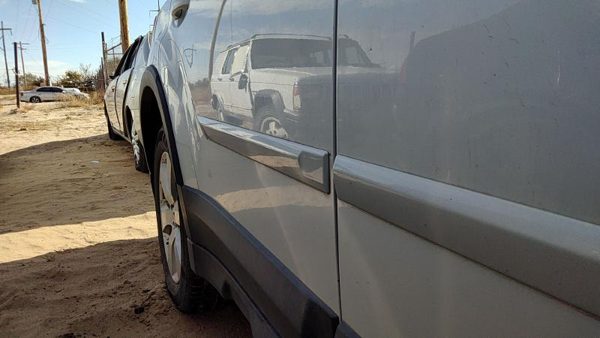 2012 Subaru Legacy Rear Door RH 7J Satin White — photo 5