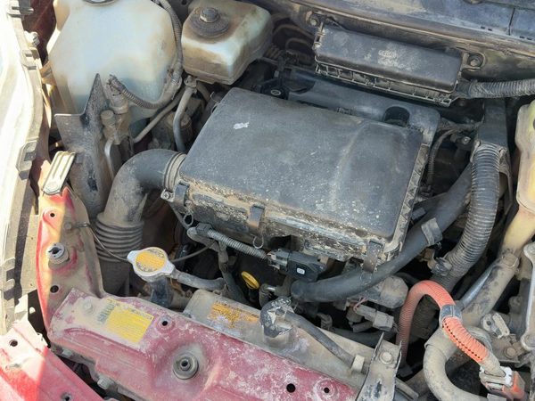 04-09 Prius Complete Air Intake Cleaner Filter Box Housing With Tube Oem 1.5L — photo 2
