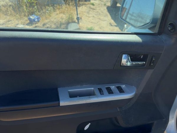 08 Mariner Driver Left Front Door Trim Panel With Master Switch Stone Graystone — photo 5