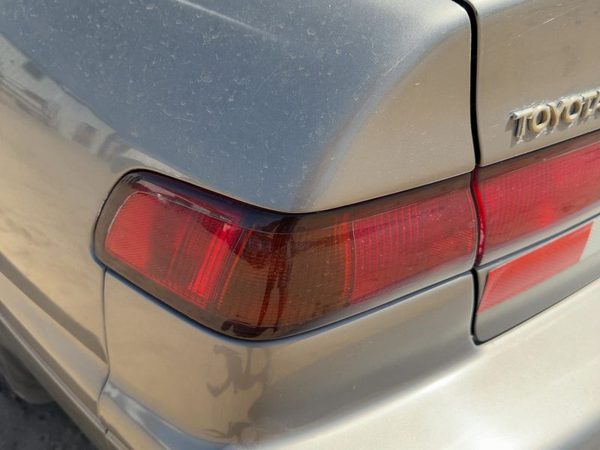 1997-2001 Toyota Camry Driver Left Outer Tail Light Assembly OEM Rear 81560AA011 — photo 2
