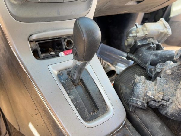 2014 Nissan Sentra Floor Shifter — photo 4