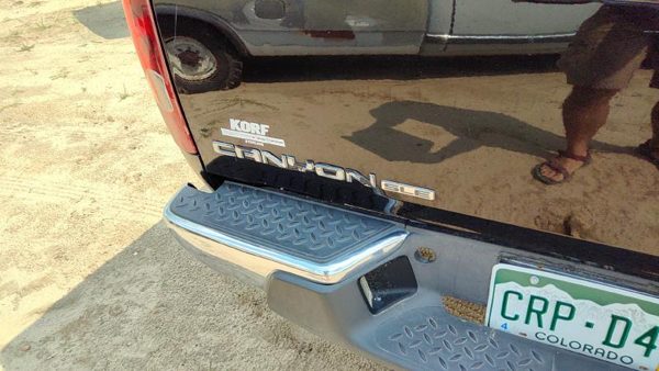 2012 GMC Canyon Trunk/decklid/hatch/tailgate Black 41U Dented — photo 7