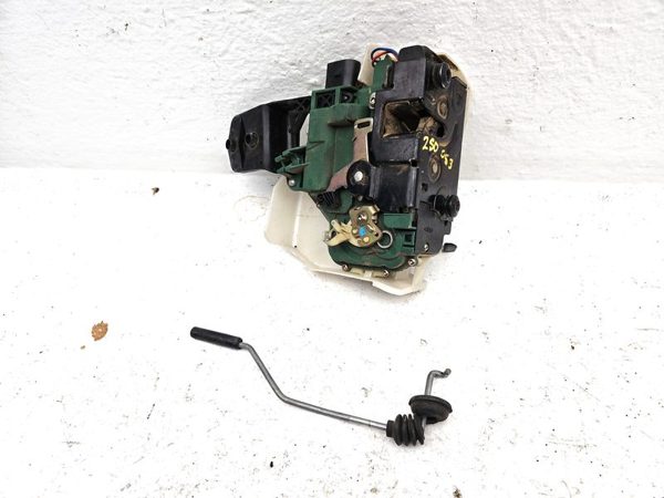 2000-2005 Vw Passat Driver Left Front Door Latch With Rods/Cables Oem — photo 1