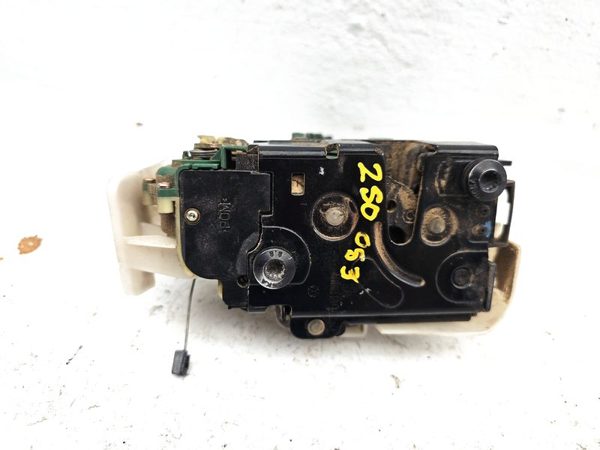 2000-2005 Vw Passat Driver Left Front Door Latch With Rods/Cables Oem — photo 8