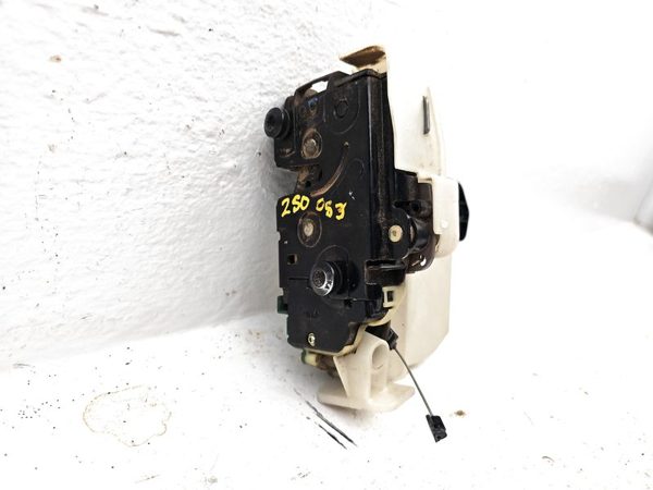 2000-2005 Vw Passat Driver Left Front Door Latch With Rods/Cables Oem — photo 11