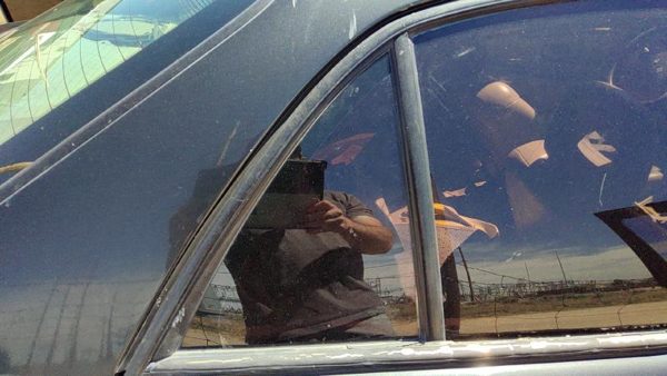97-04 Regal Passenger Right Rear Vent Window Back Door Glass With Frame Oem — photo 3