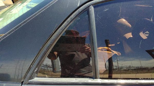 97-04 Regal Passenger Right Rear Vent Window Back Door Glass With Frame Oem — photo 2