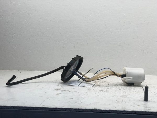 99-04 F250 Super Duty Complete Fuel Pump With Sending Unit Oem 6.8L V10 At 4X4 — photo 1