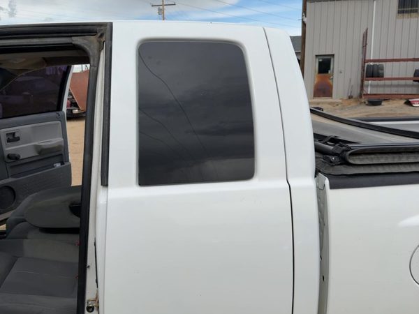 2006 Dodge Dakota Rear Door LH White PW7 — photo 3