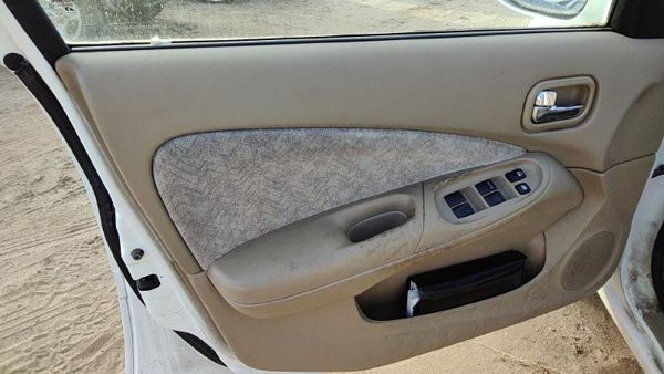 00-03 Nissan Sentra Driver Left Front Door Trim Panel With Master Switch Sand H — photo 4