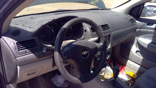 2008 Chevrolet Cobalt — vehicle photo 3