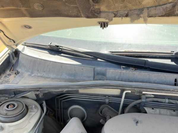 05-07 Subaru Legacy Outback Passenger Right Windshield Wiper Arm Oem Blade Lever — photo 1