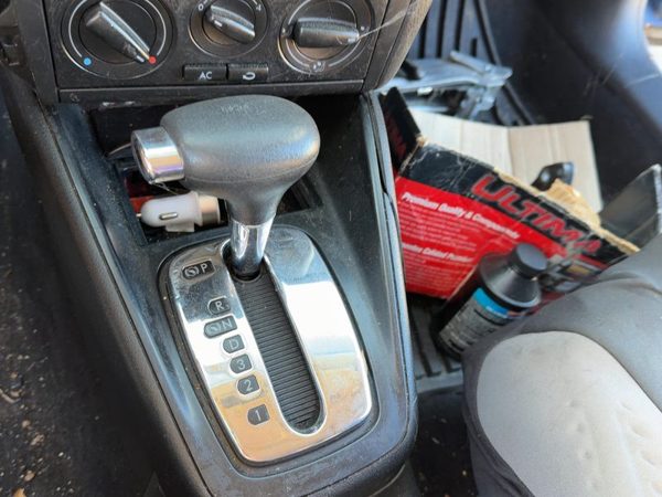 99-05 Jetta Floor Shifter Lever Assembly Oem Shift Unit Automatic Transmission — photo 1