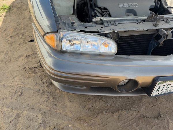 92-99 Bonneville Front Bumper Cover Assembly Oem Without Chrome Moulding Gold — photo 6