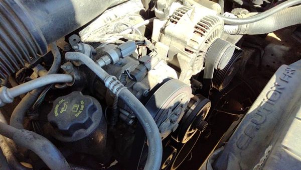 2002-2005 Jeep Liberty Ac Compressor Air Conditioner Pump Assembly Oem 3.7L — photo 3