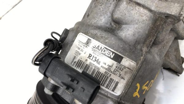 2002-2005 Jeep Liberty Ac Compressor Air Conditioner Pump Assembly Oem 3.7L — photo 11