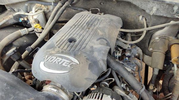 1999-2004 Chevy Silverado 2500 Engine Cover Top Plastic Shield Oem 6.0L — photo 2