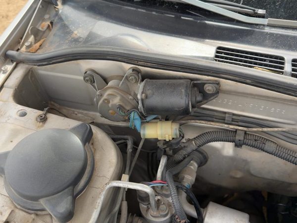 1990-1994 Subaru Legacy Windshield Wiper Motor Oem 86511Aa050 — photo 2