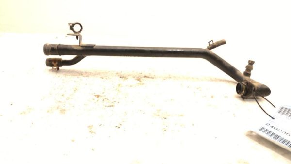 2002 Chevy Cavalier Upper Coolant Line Pipe Elbow Oem 2.2L Radiator Hose — photo 3