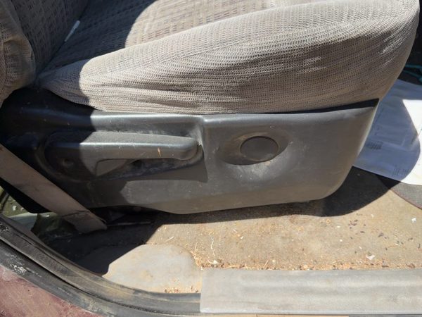 01-05 Chevy Venture Passenger Right Side Seat Trim Panel Oem Gray 14C — photo 1