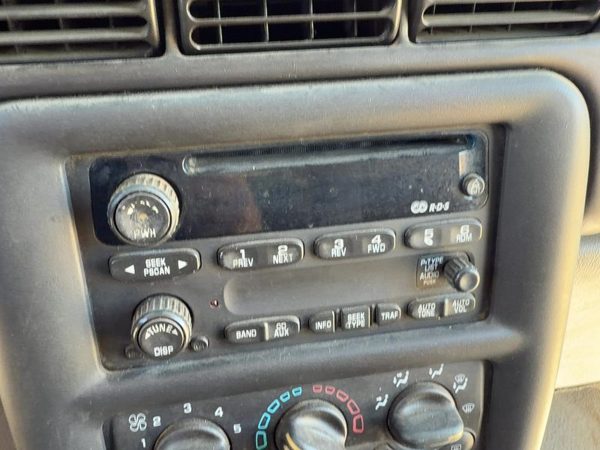 2000-2005 Chevy Venture Stock Radio Oem Factory Stereo Cd Player 10310456 — photo 1
