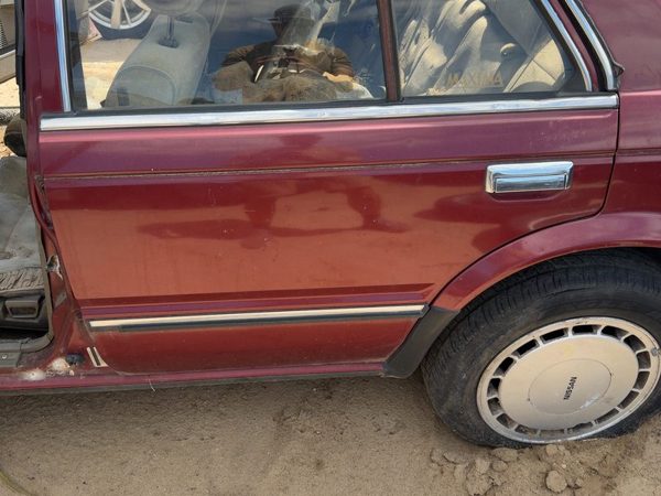 1987 Nissan Maxima Rear Door LH Red — photo 4
