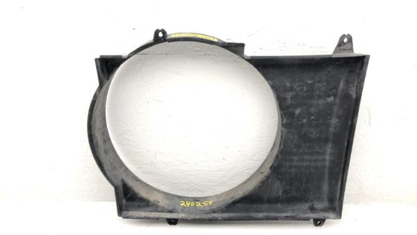 1996 Geo Tracker Radiator Cooling Fan Shroud Oem Plastic Housing 1.6l — photo 5