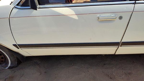 1989 Buick Century Front Door LH White — photo 1