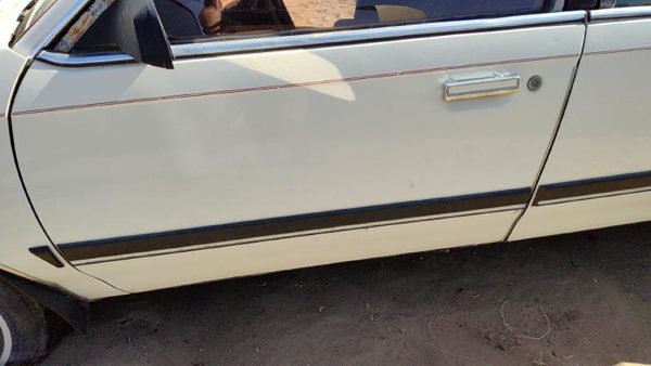 1989 Buick Century Front Door LH White — photo 3