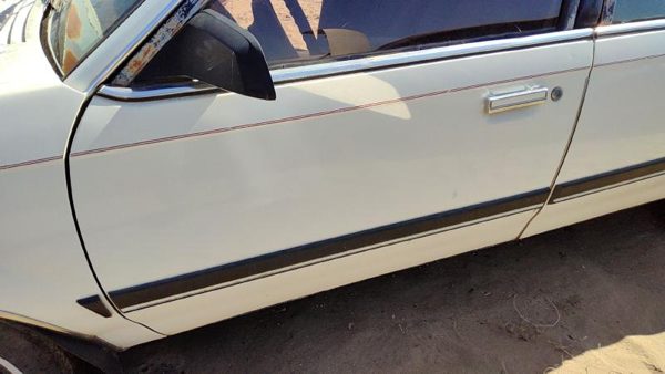 1989 Buick Century Front Door LH White — photo 5