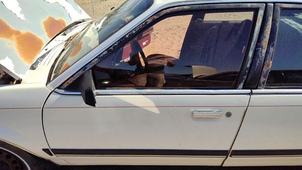 1989 Buick Century Front Door LH White — photo 7