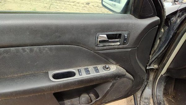 10-11 Ford Fusion Driver Left Front Door Trim Panel With Master Switch Black Dw — photo 4