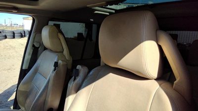 2005-2006 Land Rover Lr3 Pair Of Headrests Oem Left Right Set Seat Tan