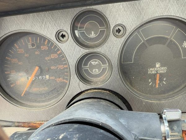 1984 Pontiac Sunbird Speedometer Cluster Instrument Gauges Panel Oem Dash — photo 2
