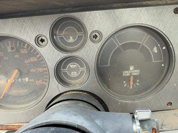 1984 Pontiac Sunbird Speedometer Cluster Instrument Gauges Panel Oem Dash — photo 3
