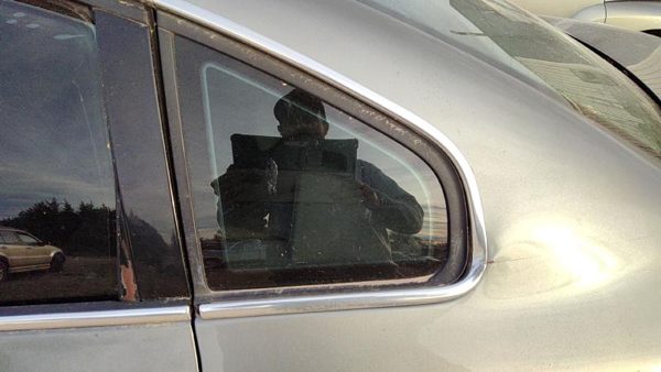 2001-2005 Vw Passat Driver Left Rear Quarter Glass Back Side Window Oem — photo 2