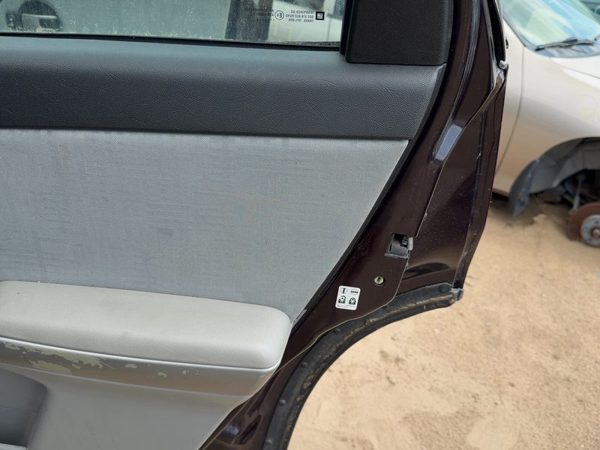 06 Equinox Passenger Right Rear Door Trim Panel With Switches Back Gray 14B — photo 5
