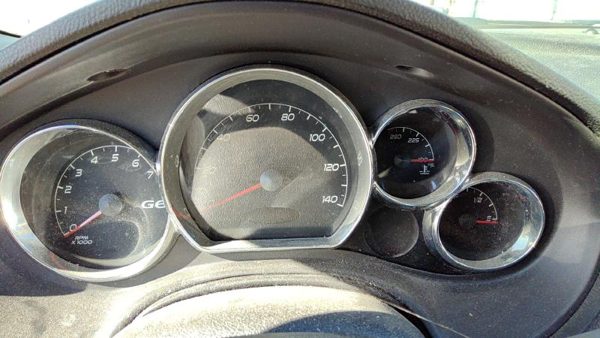 2005-2007 Pontiac G6 Speedometer Cluster Instrument Gauges Panel Oem Dash — photo 2