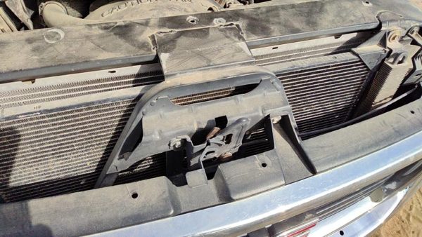 1999-2001 Gmc Sierra 2500 Hood Latch Assembly With Bracket Oem 88980512 — photo 3