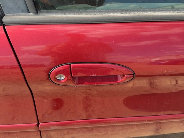 1999-2003 Ford Taurus Passenger Right Front Outside Door Handle Oem Red — photo 2