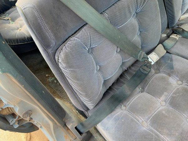 1986-1990 Olds 88 Passenger Right Front Seat Belt Retractor Oem Shoulder Blue — photo 2